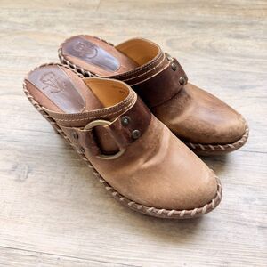 Frye Charlotte Distressed Brown Leather Harness Mule Clogs Women’s Size 7.5 M